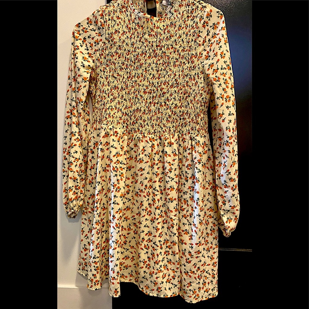 Floral mini dress 👗